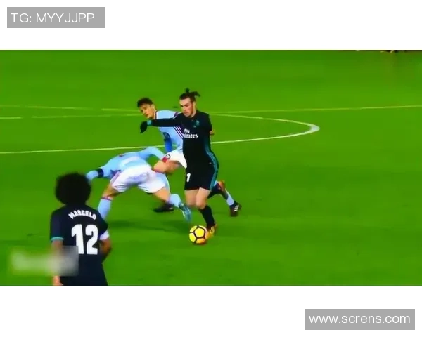 埃斯特旺：我能踢边路或中路，期望用体现报答球迷对我的喜欢